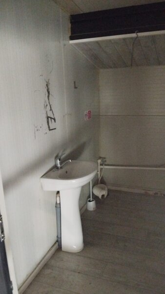 Pantelimon Depozit de vanzare - Doua hale industriale, teren 2500 mp